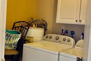 8711 SW 30th St, Davie, FL 33328 - Photo 11
