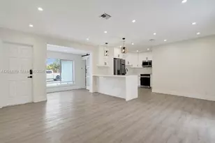 211 SW 64th Ave, Pembroke Pines, FL 33023 - Photo 5