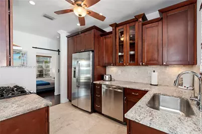 1446 Hollywood Blvd, Hollywood, FL 33020 - Photo 15