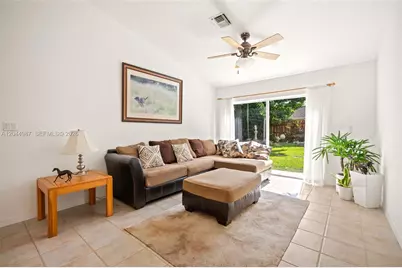 18061 SW 152nd Ct, Miami, FL 33187 - Photo 3