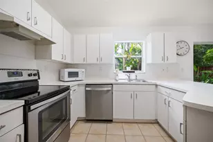 18061 SW 152nd Ct, Miami, FL 33187 - Photo 5