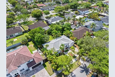 18061 SW 152nd Ct, Miami, FL 33187 - Photo 33