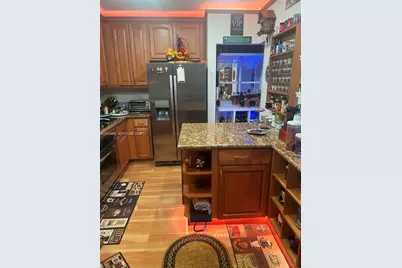 16102 Emerald Estates Dr #235, Weston, FL 33331 - Photo 7