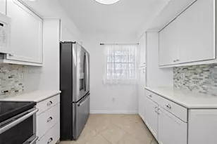 4000 NE 169th St, North Miami Beach, FL 33160 - Photo 19