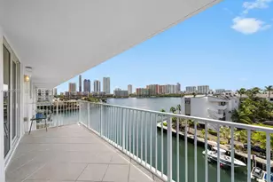 4000 NE 169th St, North Miami Beach, FL 33160 - Photo 9
