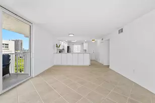 4000 NE 169th St, North Miami Beach, FL 33160 - Photo 23