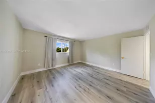 20 NW 87th Ave, Miami, FL 33172 - Photo 29