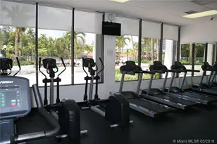 100 Bayview Dr, Sunny Isles Beach, FL 33160 - Photo 31