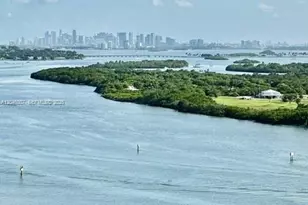 100 Bayview Dr, Sunny Isles Beach, FL 33160 - Photo 3