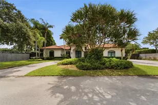 16615 SW 82nd Ct, Palmetto Bay, FL 33157 - Photo 3