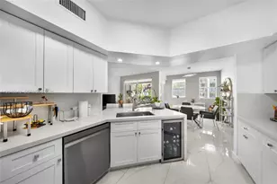 3255 NE 184th St, Aventura, FL 33160 - Photo 17