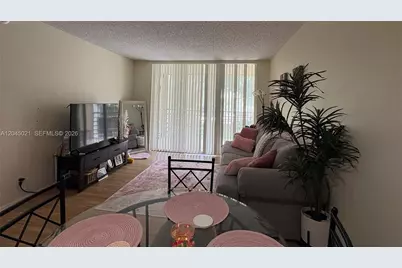 9340 Lagoon Pl #202, Davie, FL 33324 - Photo 3