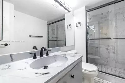 1000 Quayside Ter #1702, Miami, FL 33138 - Photo 17