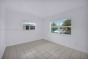 6890 SW 5th St, Margate, FL 33068 - Photo 25