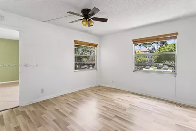 1100 SW 128th Ter #210U, Pembroke Pines, FL 33027 - Photo 9