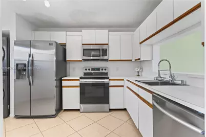 1100 SW 128th Ter #210U, Pembroke Pines, FL 33027 - Photo 5