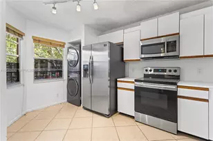 1100 SW 128th Terrace, Pembroke Pines, FL 33027 - Photo 7