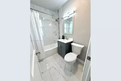 1246 Fisherman St, Opa-Locka, FL 33054 - Photo 11