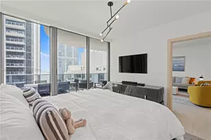 1000 E Brickell Plaza, Miami, FL 33131 - Photo 17