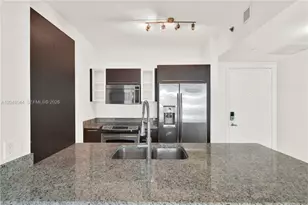 950 Brickell Bay Dr, Miami, FL 33131 - Photo 7