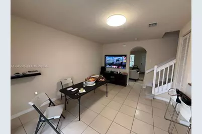 9572 SW 169th Pl #Main House, Miami, FL 33196 - Photo 5