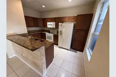 9572 SW 169th Pl #Main House, Miami, FL 33196 - Photo 21