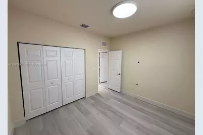 9572 SW 169th Pl #Main House, Miami, FL 33196 - Photo 7
