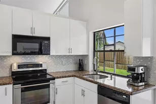 10411 NW 31st Ct, Sunrise, FL 33351 - Photo 11