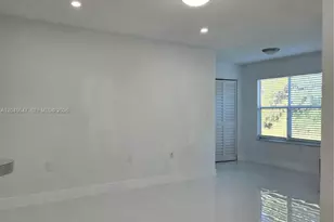 595 Vista Isles Dr, Sunrise, FL 33325 - Photo 5