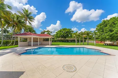 9900 SW 62nd St, Miami, FL 33173 - Photo 21