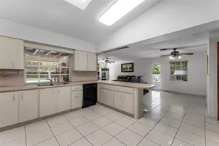 9900 SW 62nd St, Miami, FL 33173 - Photo 27