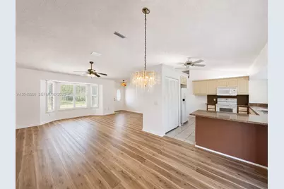 1119 SE Sabina Ln, Port Saint Lucie, FL 34983 - Photo 7