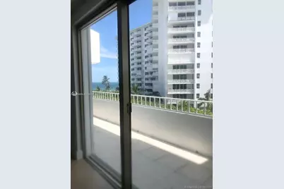 199 Ocean Lane Dr #505, Key Biscayne, FL 33149 - Photo 17