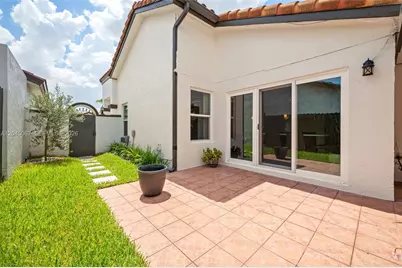 982 NW 133rd Ct #0, Miami, FL 33182 - Photo 25