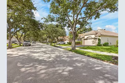 1520 Seabay Rd, Weston, FL 33326 - Photo 5
