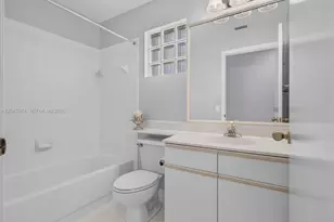 1520 Seabay Rd, Weston, FL 33326 - Photo 69
