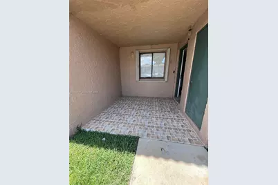 197 Lakeview Dr #105, Weston, FL 33326 - Photo 3