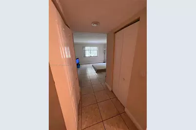 197 Lakeview Dr #105, Weston, FL 33326 - Photo 17