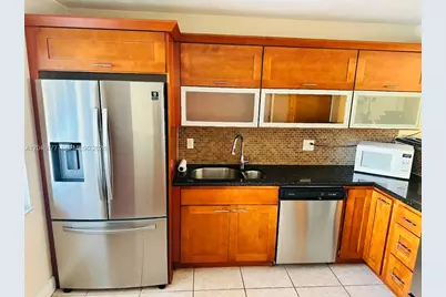 197 Lakeview Dr #105, Weston, FL 33326 - Photo 5
