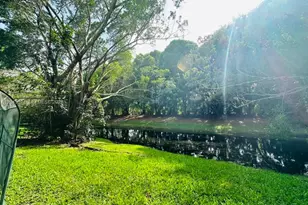 197 Lakeview Dr, Weston, FL 33326 - Photo 21
