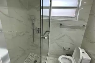 1560 W 46th St, Hialeah, FL 33012 - Photo 13