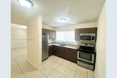 7626 NE 6th Ct #5, Miami, FL 33138 - Photo 3