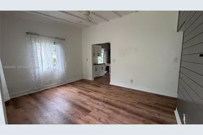 6411 SW 62nd Ct, South Miami, FL 33143 - Photo 11