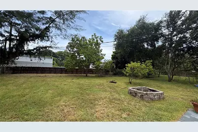 6411 SW 62nd Ct, South Miami, FL 33143 - Photo 3