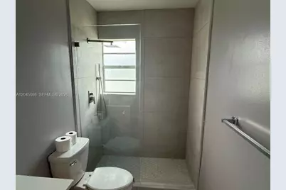 5870 NW 16th Pl #4, Sunrise, FL 33313 - Photo 3