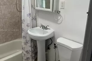 1322 SW 7th St, Miami, FL 33135 - Photo 17