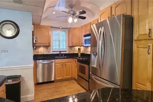 3300 W Rolling Hills Cir, Davie, FL 33328 - Photo 3