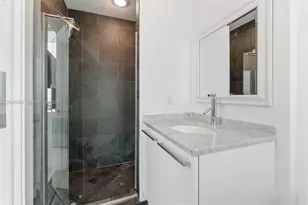 900 Biscayne Blvd, Miami, FL 33132 - Photo 23