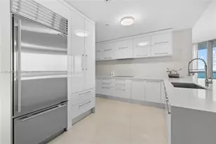 900 Biscayne Blvd, Miami, FL 33132 - Photo 9