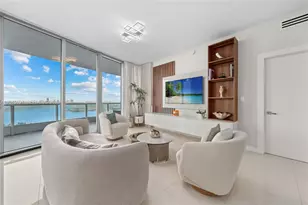 900 Biscayne Blvd, Miami, FL 33132 - Photo 3